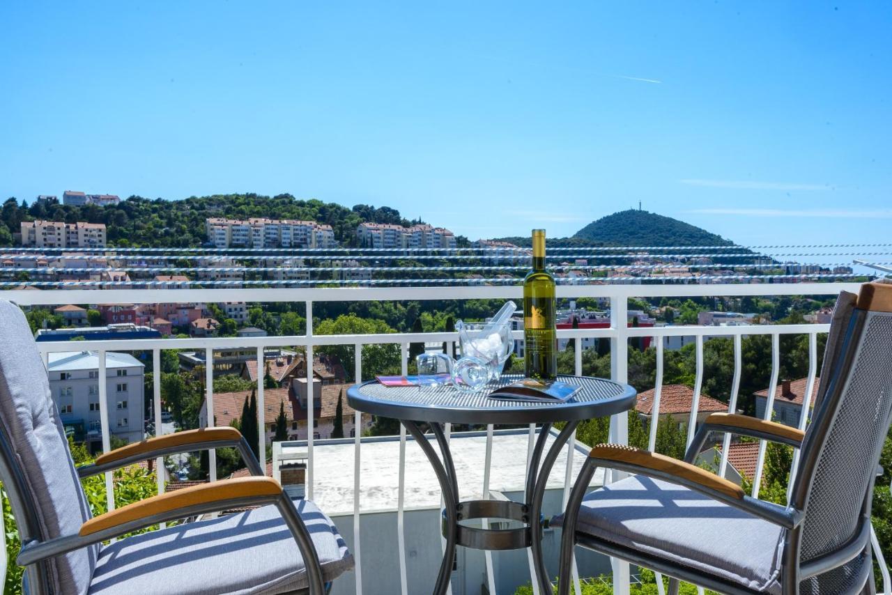Apartment Tija Two Bedroom Apartment With Balcony And Partial Sea View Дубровник Экстерьер фото
